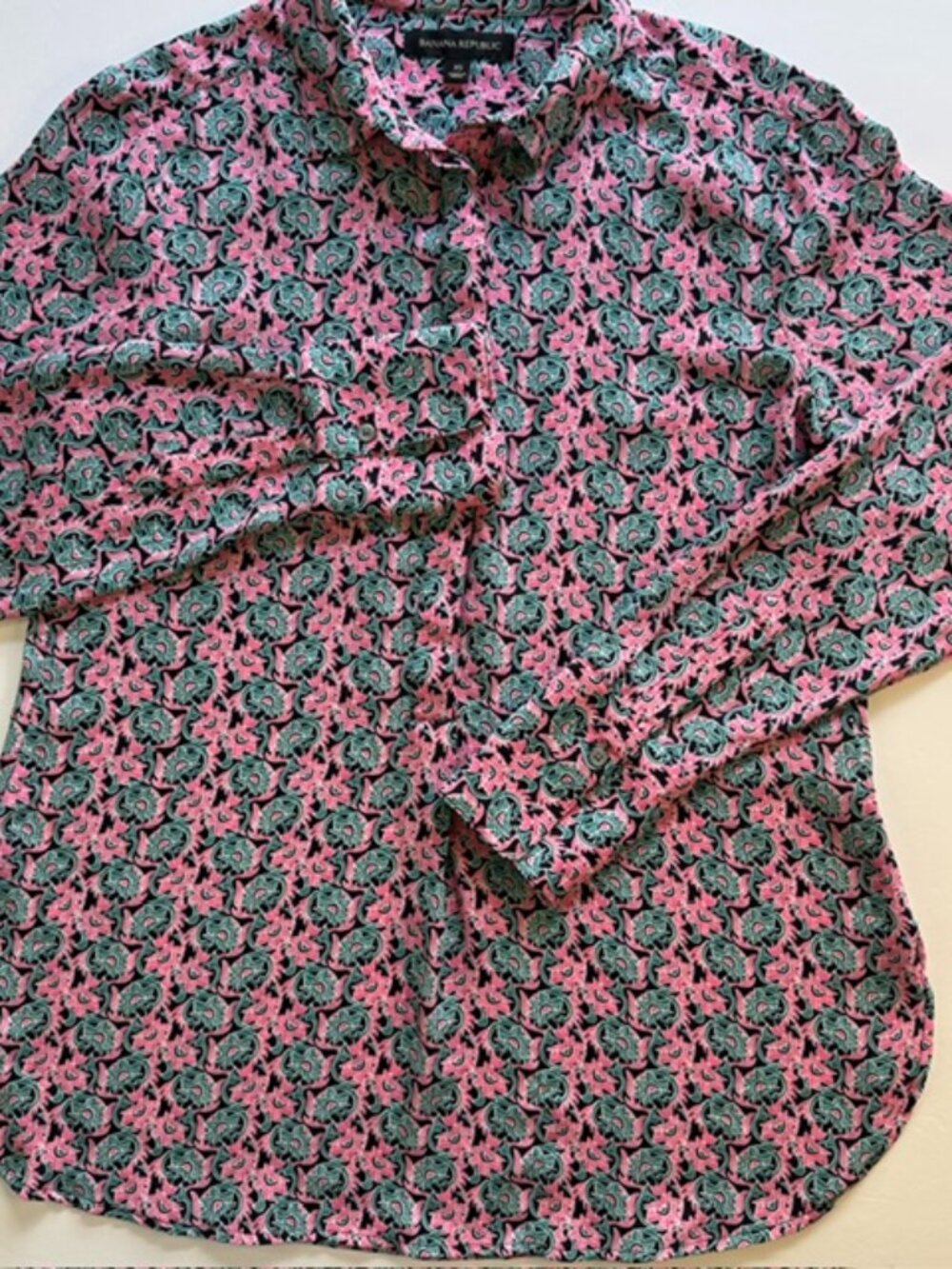 Banana Republic Blouse Women's XS Purple Floral Half Button Long Sleeve Top